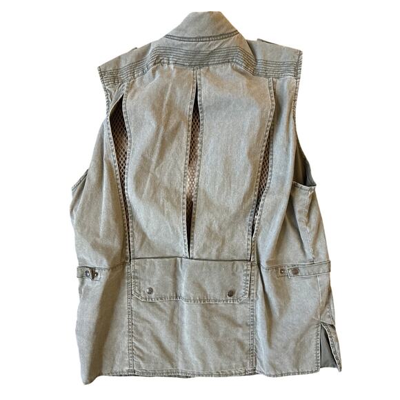 CAMPCO Hunting Fishing Photo Safari Khaki Pocket Utility Vest Size Medium - Picture 2 of 6
